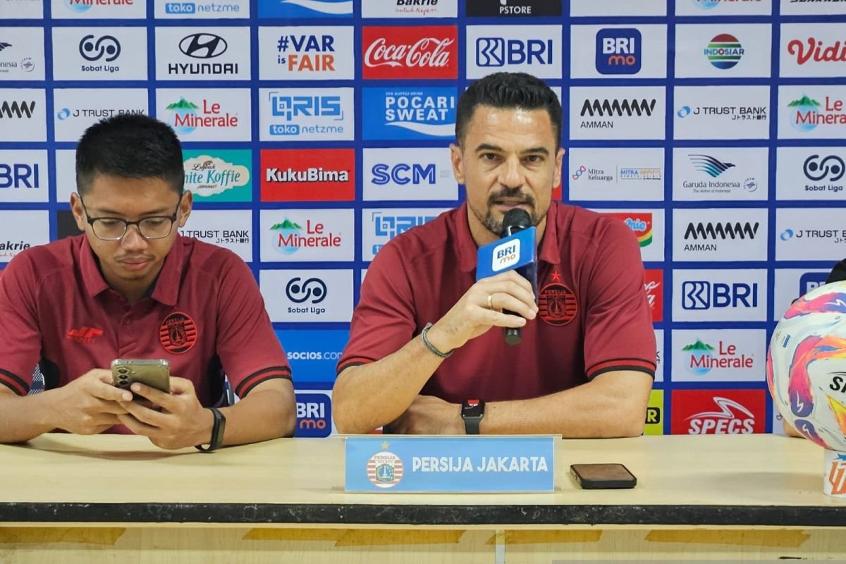 Carlos Peña: Persaingan di Papan Atas Liga 1 Semakin Ketat!