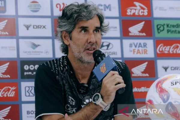 Meski Tinggalkan Bali United, Teco Cugurra Lanjutkan Karier di Indonesia