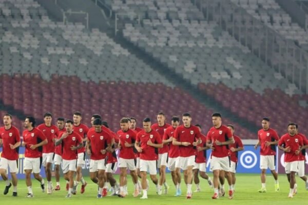 Berikut beberapa alternatif judul untuk “God Bless dan Judika Bakar Semangat Penggemar Indonesia”:
1. “Api Semangat: God Bless dan Judika Guncang Hati Penggemar Indonesia”
2. “God Bless dan Judika: Inspirasi dan Energi untuk Penggemar Tanah Air”
3. “Mengobarkan Semangat: Kolaborasi God Bless dan Judika untuk Indonesia”
4. “God Bless dan Judika: Pertunjukan yang Menghangatkan Jiwa Penggemar Indonesia”
5. “Membangkitkan Semangat: God Bless dan Judika Satu Suara untuk Indonesia”
6. “Energi Luar Biasa: God Bless dan Judika Ceriakan Penggemar Indonesia”
7. “God Bless & Judika: Melodi Semangat yang Menggugah Indonesia”
Semoga alternatif judul ini bisa bermanfaat! Berikut beberapa alternatif judul untuk "God Bless dan Judika Bakar Semangat Penggemar Indonesia":
1. "Api Semangat: God Bless dan Judika Guncang Hati Penggemar Indonesia"
2. "God Bless dan Judika: Inspirasi dan Energi untuk Penggemar Tanah Air"
3. "Mengobarkan Semangat: Kolaborasi God Bless dan Judika untuk Indonesia"
4. "God Bless dan Judika: Pertunjukan yang Menghangatkan Jiwa Penggemar Indonesia"
5. "Membangkitkan Semangat: God Bless dan Judika Satu Suara untuk Indonesia"
6. "Energi Luar Biasa: God Bless dan Judika Ceriakan Penggemar Indonesia"
7. "God Bless & Judika: Melodi Semangat yang Menggugah Indonesia"
Semoga alternatif judul ini bisa bermanfaat!